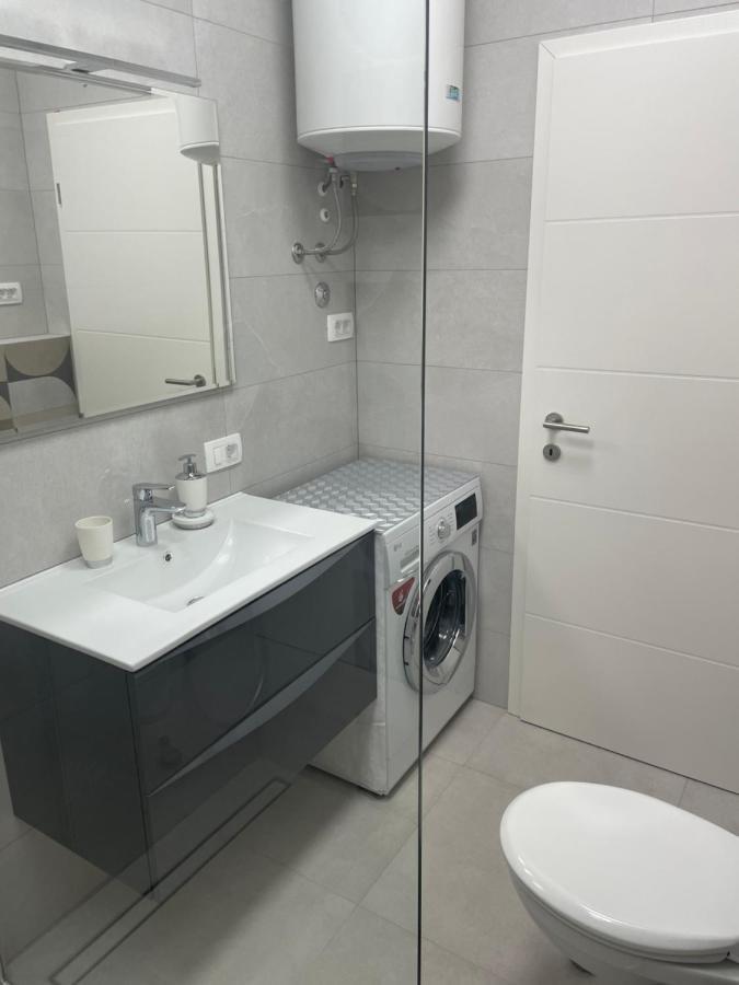 Spacious New App For 5 Persons, Close Beach&City بوريتش المظهر الخارجي الصورة
